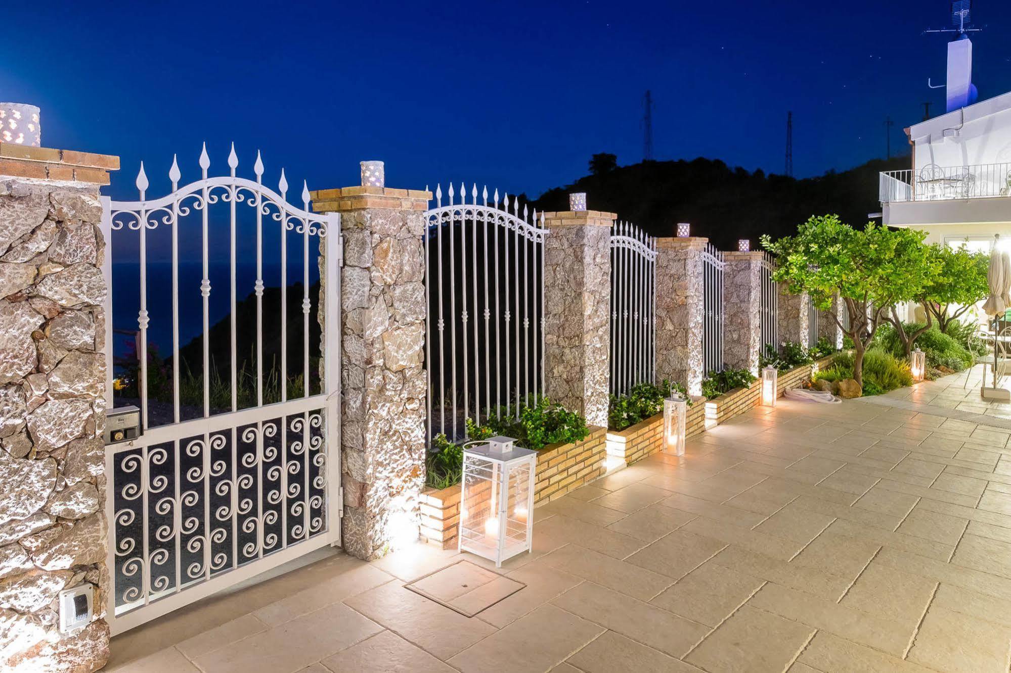 تاورمينا Sciccosa Guest House المظهر الخارجي الصورة