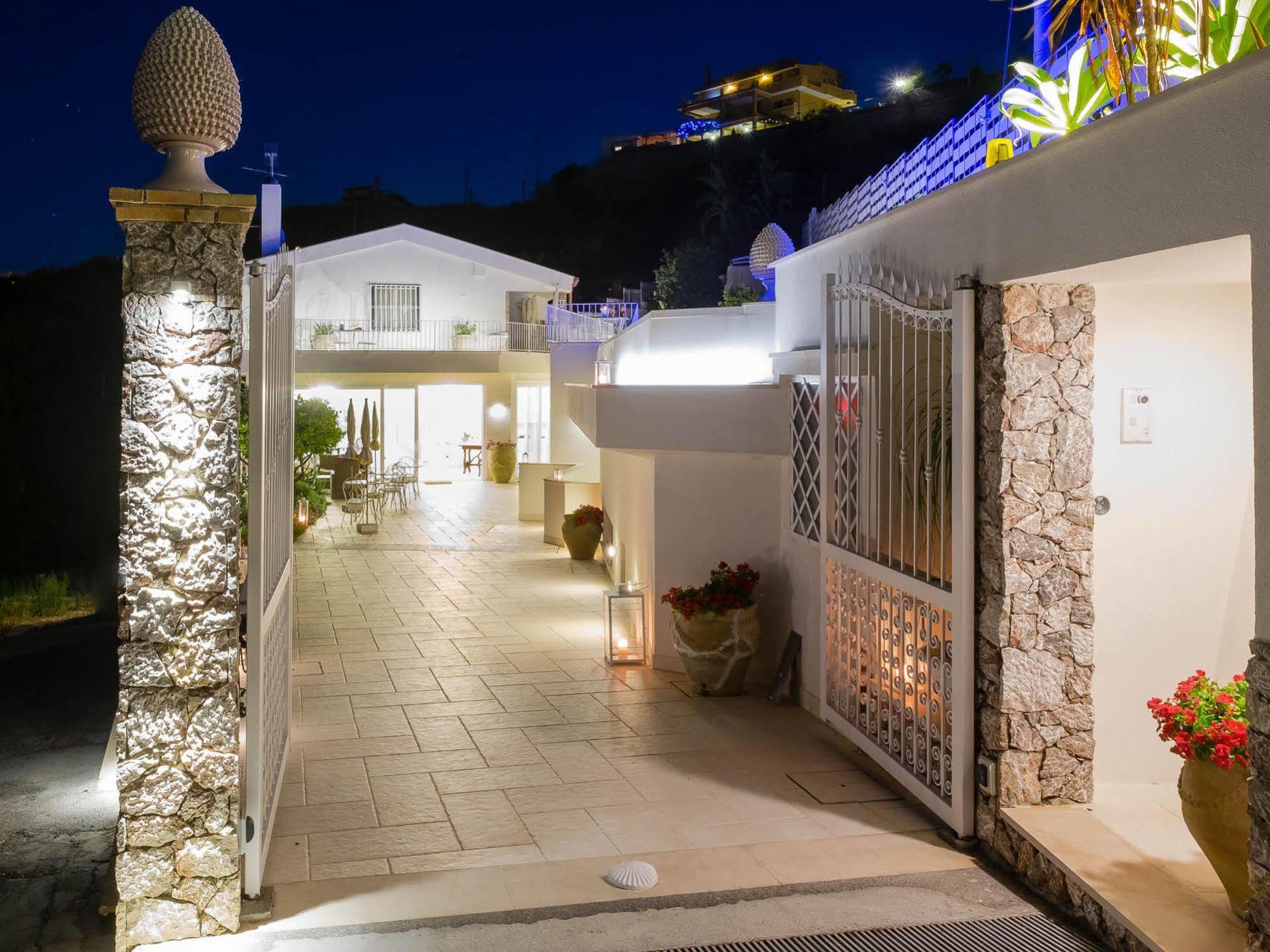 تاورمينا Sciccosa Guest House المظهر الخارجي الصورة